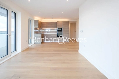 Duke of Wellington Avenue, London - SE18 view 3