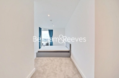 Brigadier Walk, London - SE18 view 8