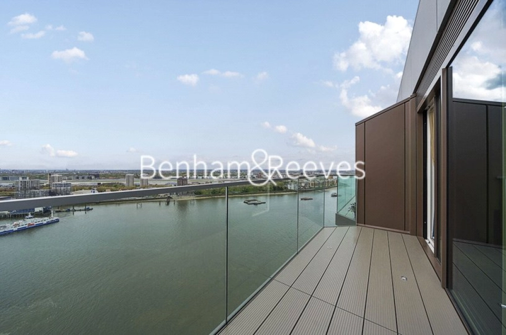 3 bedrooms apartments/flats for sale in Brigadier Walk, London - SE18 view 15
