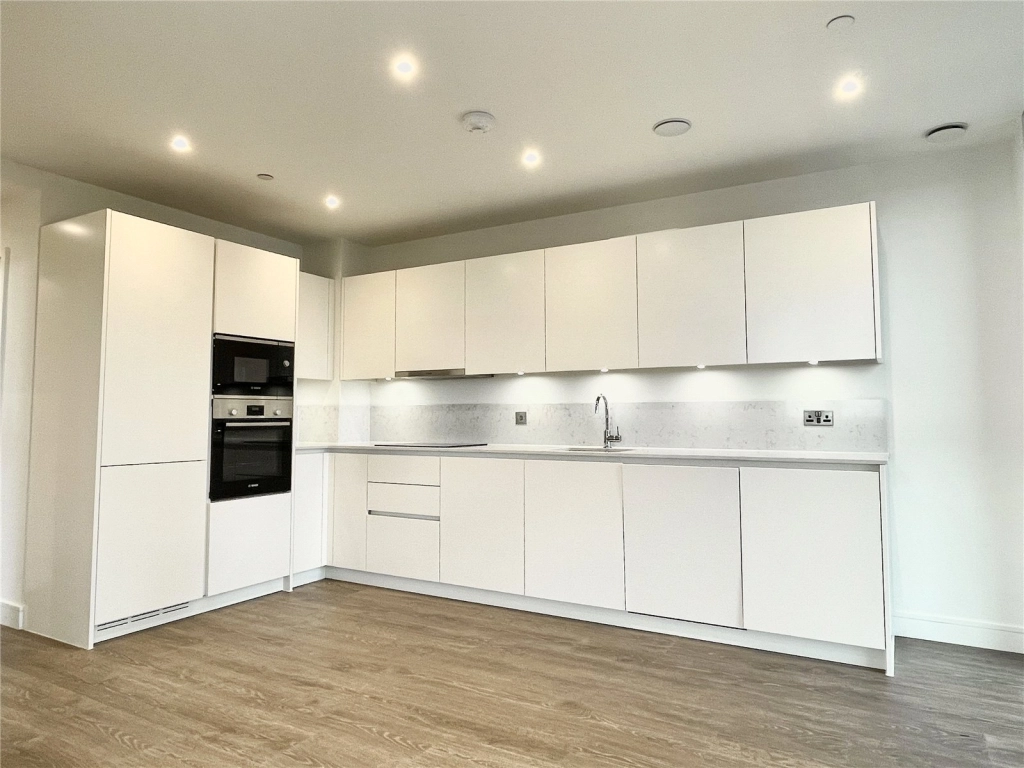 2 bedrooms apartments/flats for sale in Affinity View, London - E16 view 2