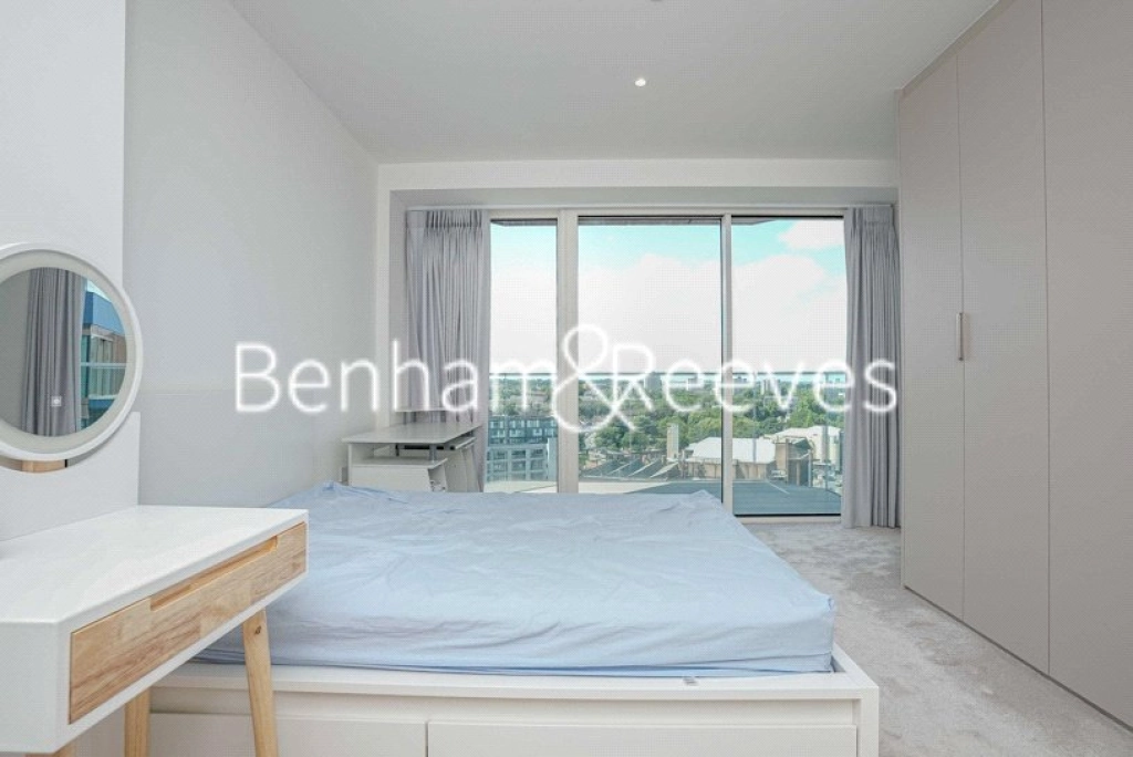 3 bedrooms apartments/flats for sale in Brigadier Walk, London - SE18 view 9
