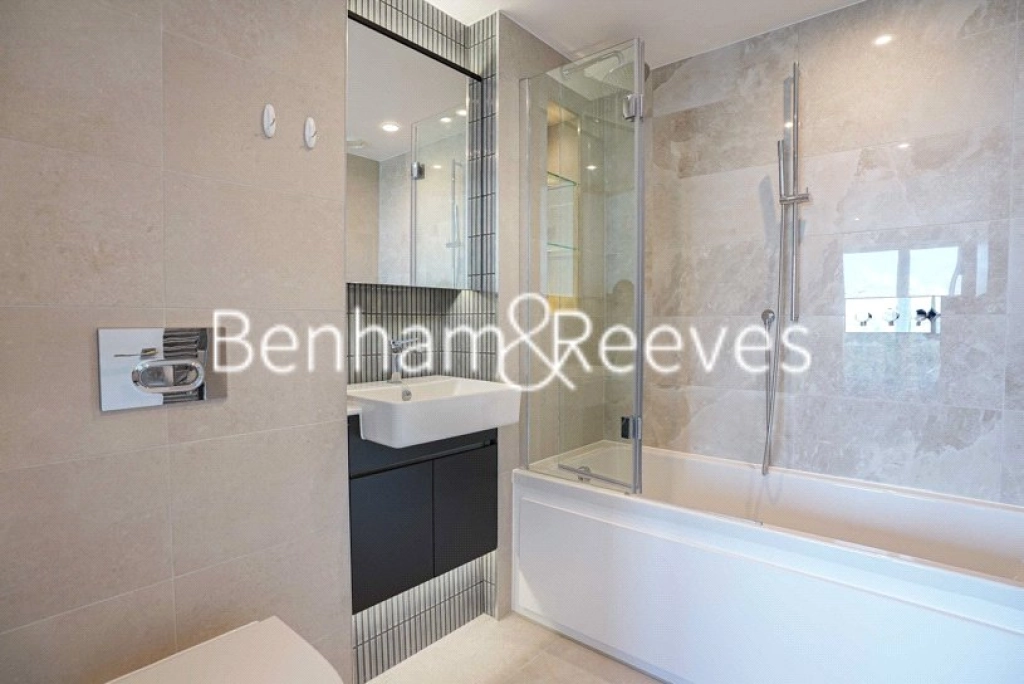 3 bedrooms apartments/flats for sale in Brigadier Walk, London - SE18 view 10