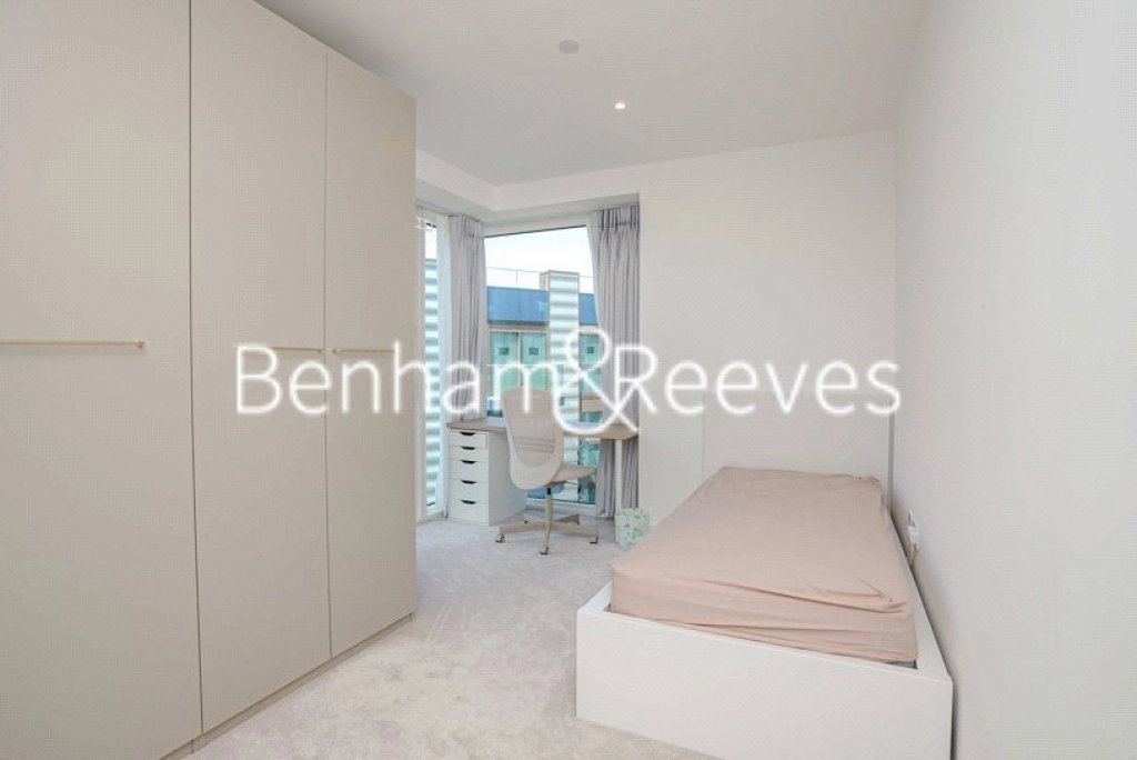 3 bedrooms apartments/flats for sale in Brigadier Walk, London - SE18 view 30
