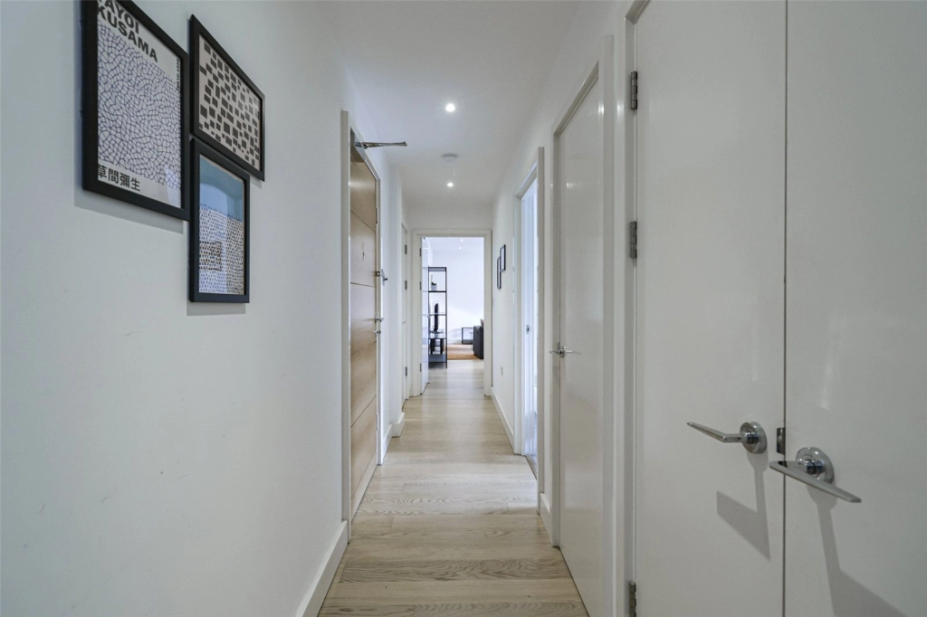 2 bedrooms apartments/flats for sale in Duke of Wellington Avenue, Woolwich - SE18 view 17
