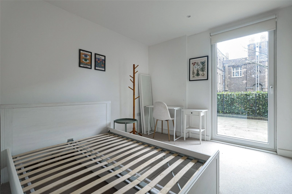 2 bedrooms apartments/flats for sale in Duke of Wellington Avenue, Woolwich - SE18 view 6