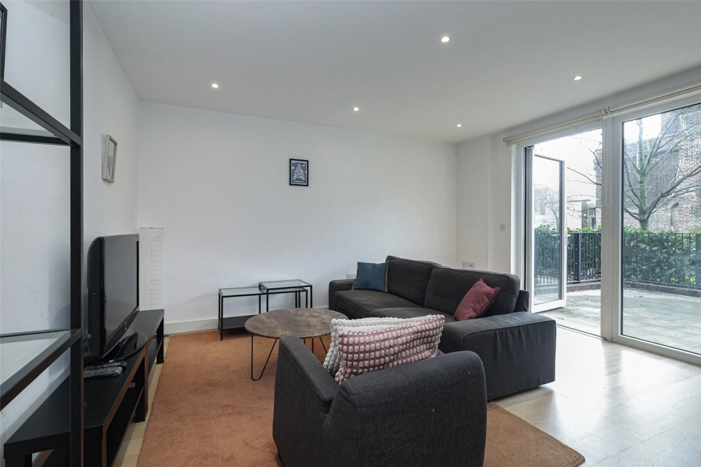 2 bedrooms apartments/flats for sale in Duke of Wellington Avenue, Woolwich - SE18 view 2