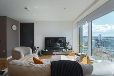 Brigadier Walk, Woolwich - SE18 view 11