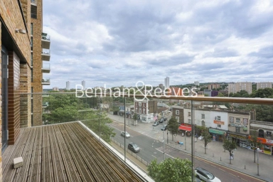Victory Parade, Plumstead Road, London - SE18 view 11