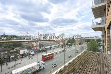 Victory Parade, Plumstead Road, London - SE18 view 15