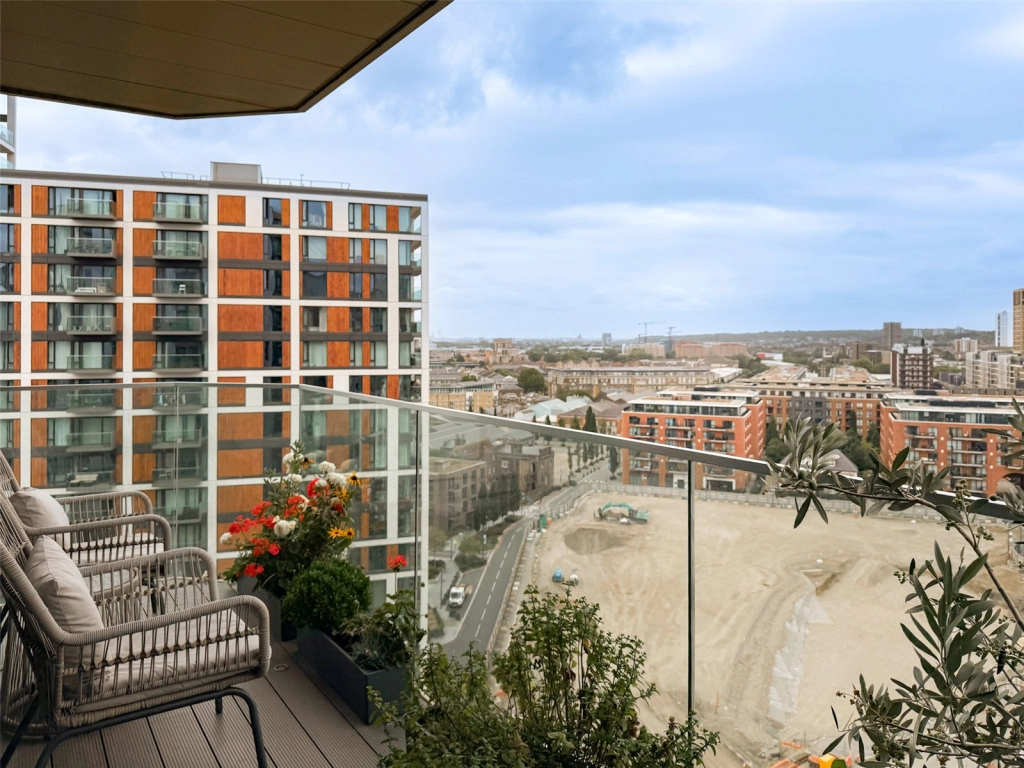 2 bedrooms apartments/flats for sale in Brigadier Walk, Woolwich - SE18 view 20