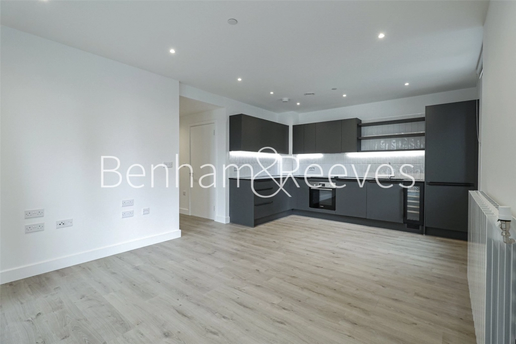 1 bedroom apartments/flats for sale in Pilkington Terrace Pettman Crescent, London - SE28 view 16