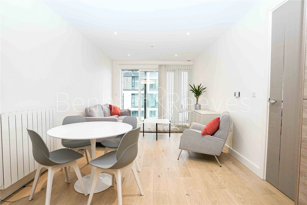 2 bedrooms apartments/flats for sale in Duke of Wellington Avenue, London - SE18 view 8
