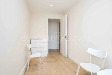 Duke of Wellington Avenue, London - SE18 view 12