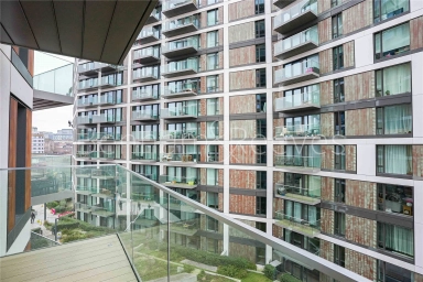 Duke of Wellington Avenue, London - SE18 view 16
