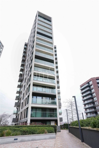 Duke of Wellington Avenue, London - SE18 view 17