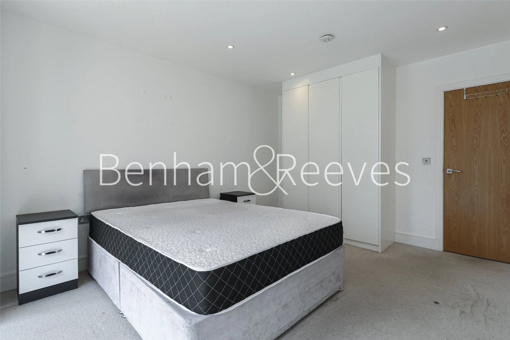 1 bedroom apartments/flats for sale in Grove Place, London - SE9 view 13