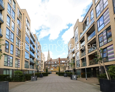 Grove Place, London - SE9 view 20