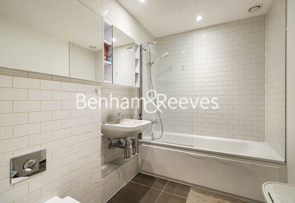 1 bedroom apartments/flats for sale in Victory Parade, Plumstead Road, London - SE18 view 11