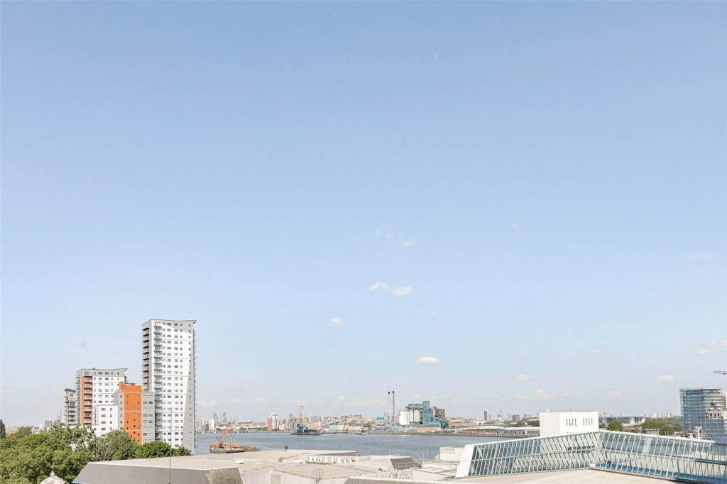 1 bedroom apartments/flats for sale in Woolwich High Street, Woolwich - SE18 view 18