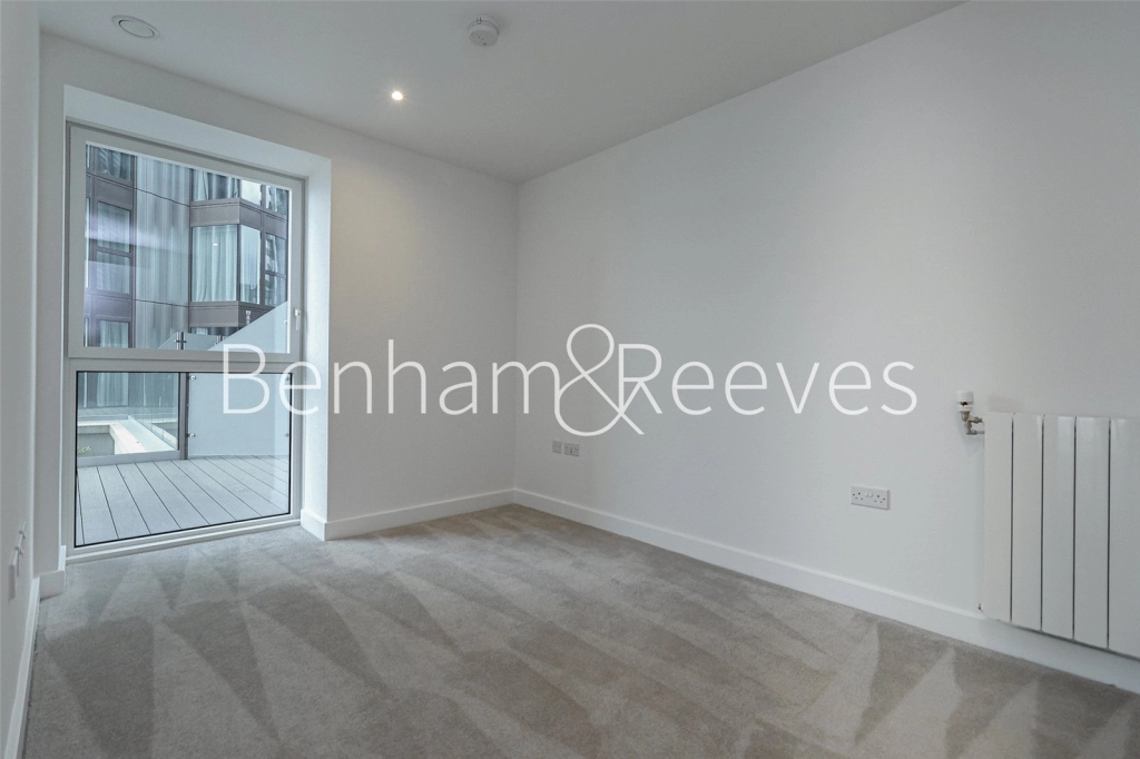 1 bedroom apartments/flats for sale in Brigadier Walk, London - SE18 view 2