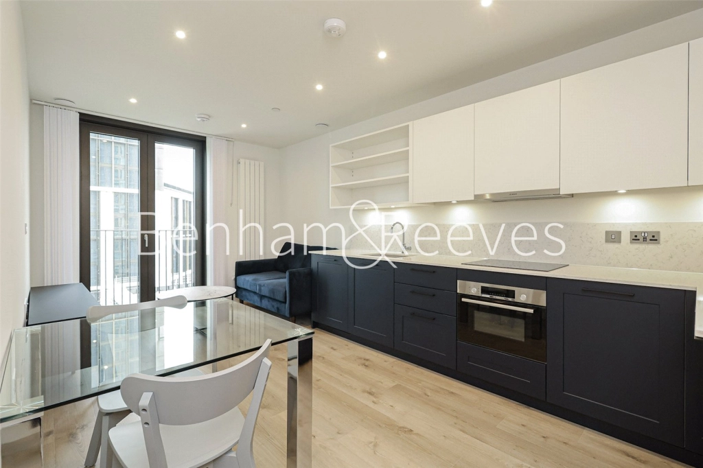 1 bedroom apartments/flats for sale in Affinity View, London - E16 view 8