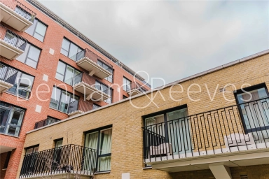 Thunderer Walk, London - SE18 view 16