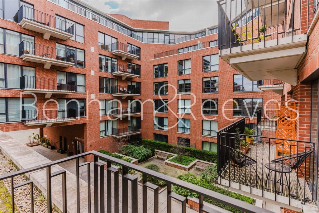 1 bedroom apartments/flats for sale in Thunderer Walk, London - SE18 view 23