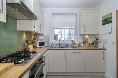 Cadogan Road, Woolwich - SE18 view 14