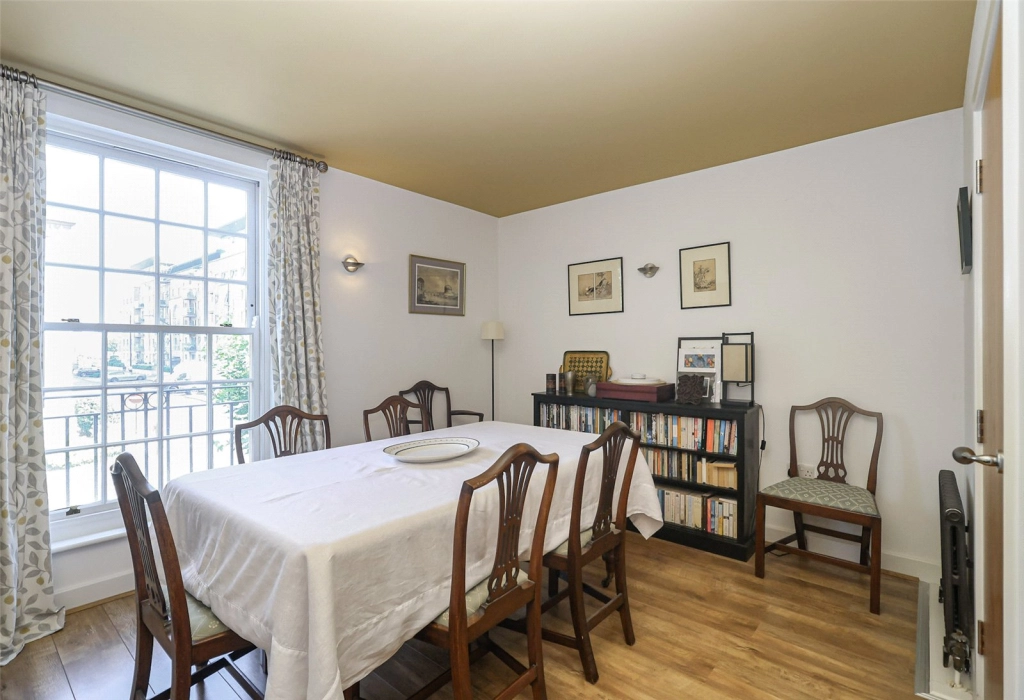 3 bedrooms houses for sale in Cadogan Road, Woolwich - SE18 view 4