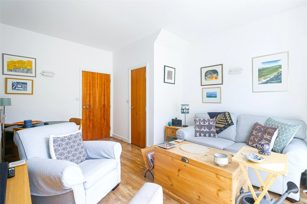3 bedrooms houses for sale in Cadogan Road, Woolwich - SE18 view 17