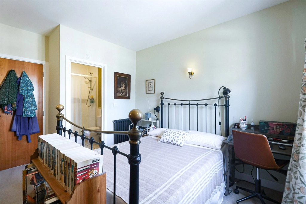 3 bedrooms houses for sale in Cadogan Road, Woolwich - SE18 view 19