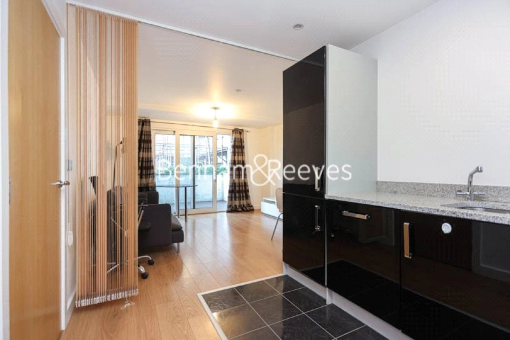 1 bedroom apartments/flats for sale in Barge Walk, London - SE10 view 6