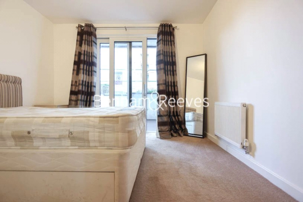 1 bedroom apartments/flats for sale in Barge Walk, London - SE10 view 7