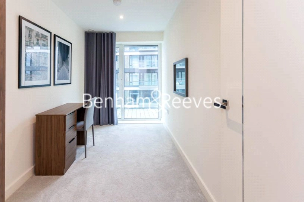 2 bedrooms apartments/flats for sale in Duke of Wellington Avenue, London - SE18 view 10