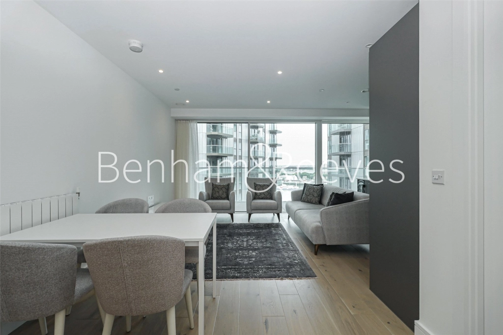 2 bedrooms apartments/flats for sale in Brigadier Walk, London - SE18 view 9
