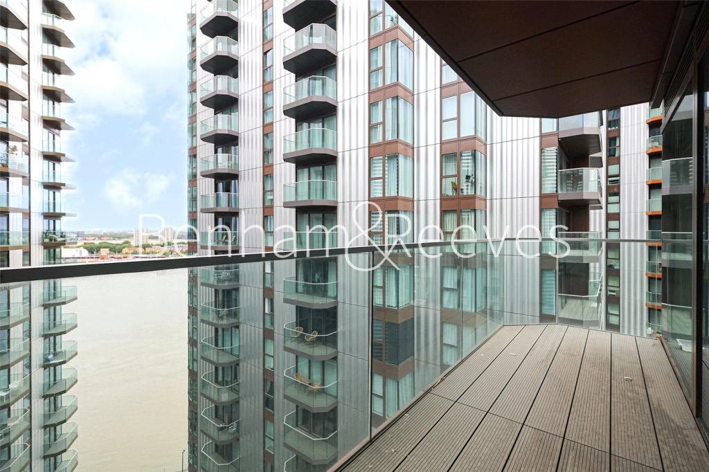 2 bedrooms apartments/flats for sale in Brigadier Walk, London - SE18 view 17