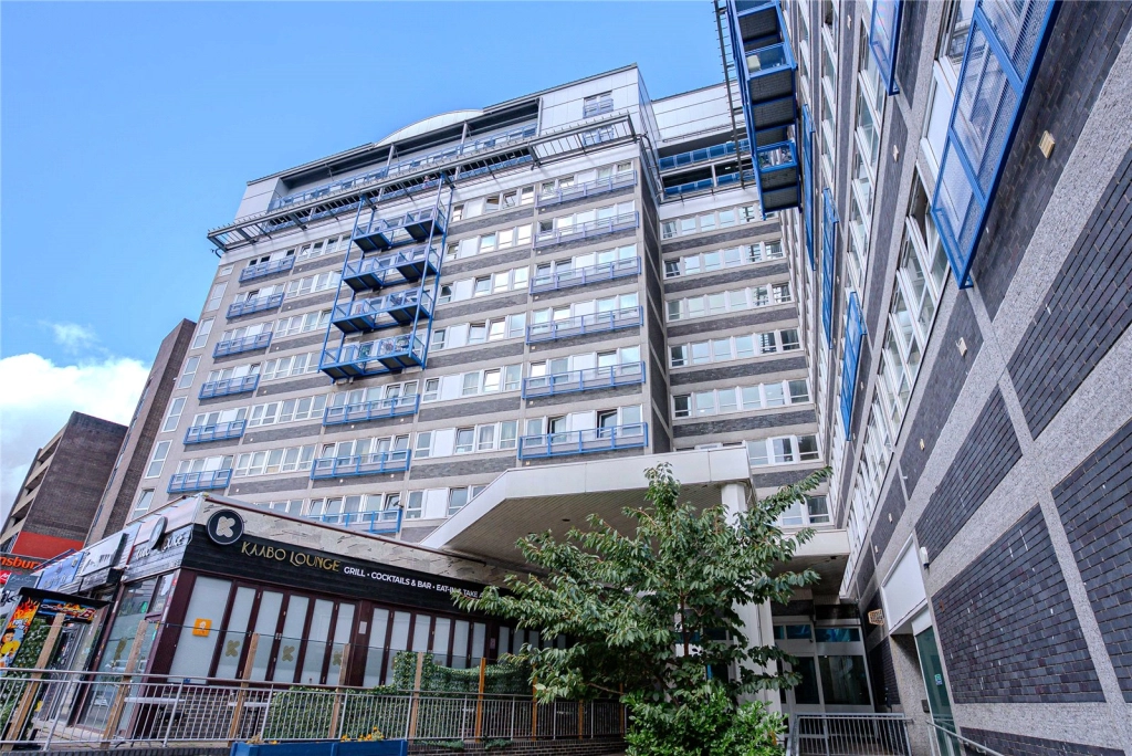 2 bedrooms apartments/flats for sale in Calderwood Street, London - SE18 view 2
