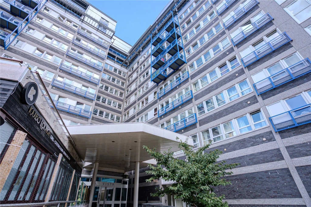 2 bedrooms apartments/flats for sale in Calderwood Street, London - SE18 view 4