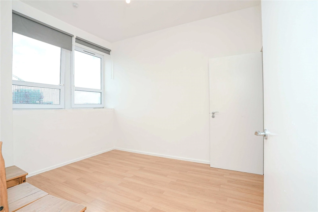 2 bedrooms apartments/flats for sale in Calderwood Street, London - SE18 view 14