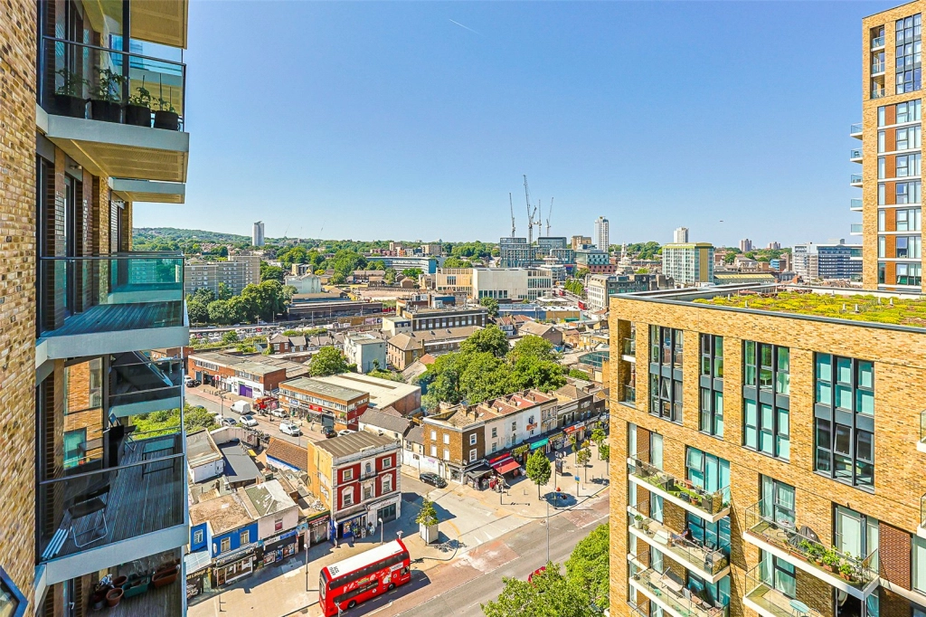 1 bedroom apartments/flats for sale in Victory Parade, Woolwich - SE18 view 8