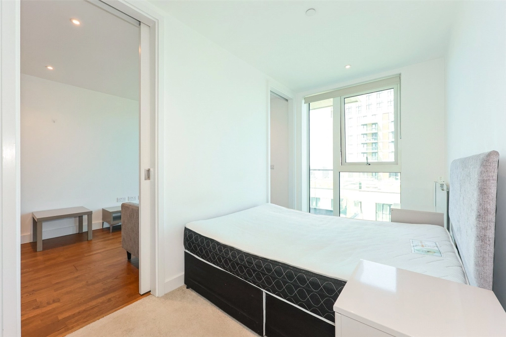 1 bedroom apartments/flats for sale in Victory Parade, Woolwich - SE18 view 15