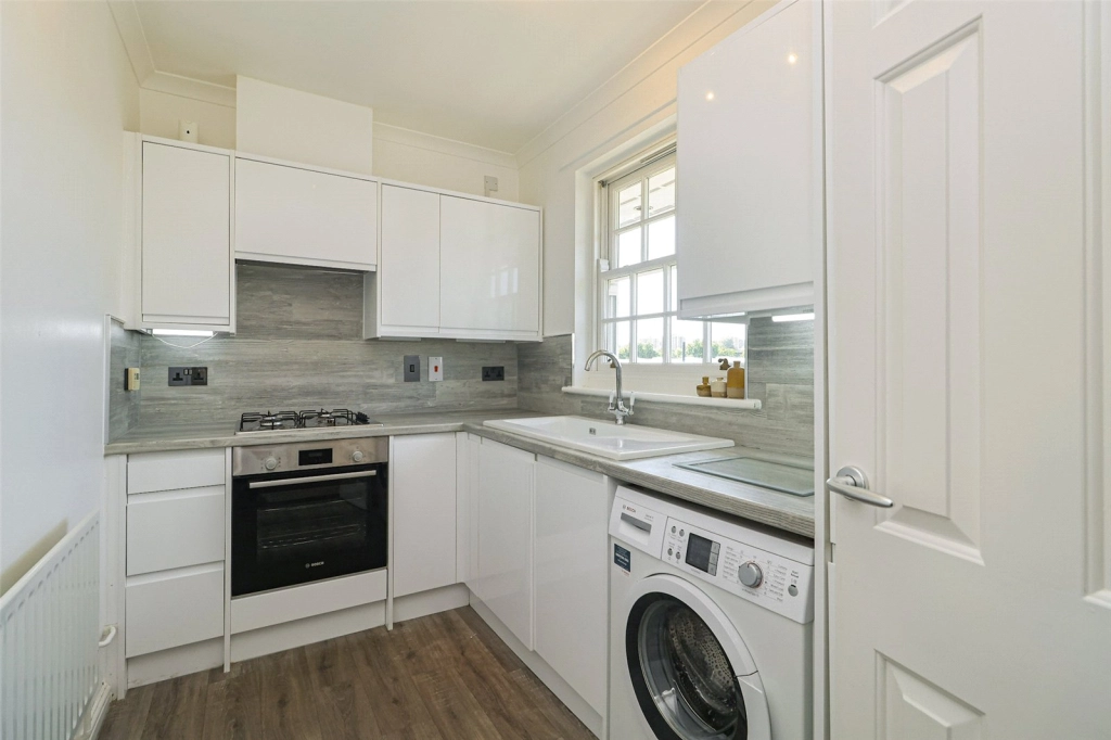2 bedrooms apartments/flats for sale in Cornwallis Road, Woolwich - SE18 view 13