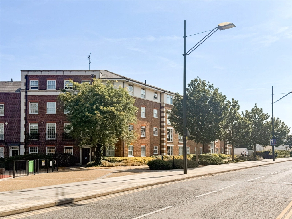 2 bedrooms apartments/flats for sale in Cornwallis Road, Woolwich - SE18 view 8