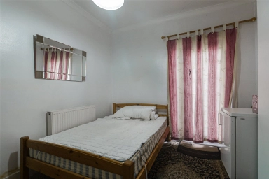 Purrett Road, Plumstead - SE18 view 5
