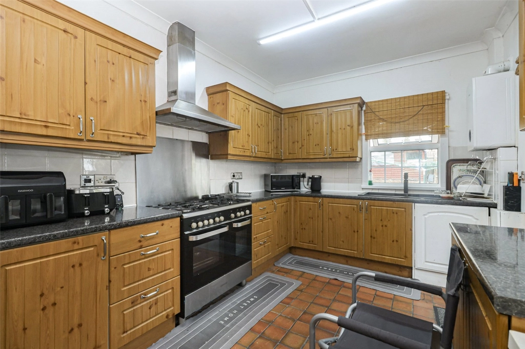 3 bedrooms houses for sale in Purrett Road, Plumstead - SE18 view 3