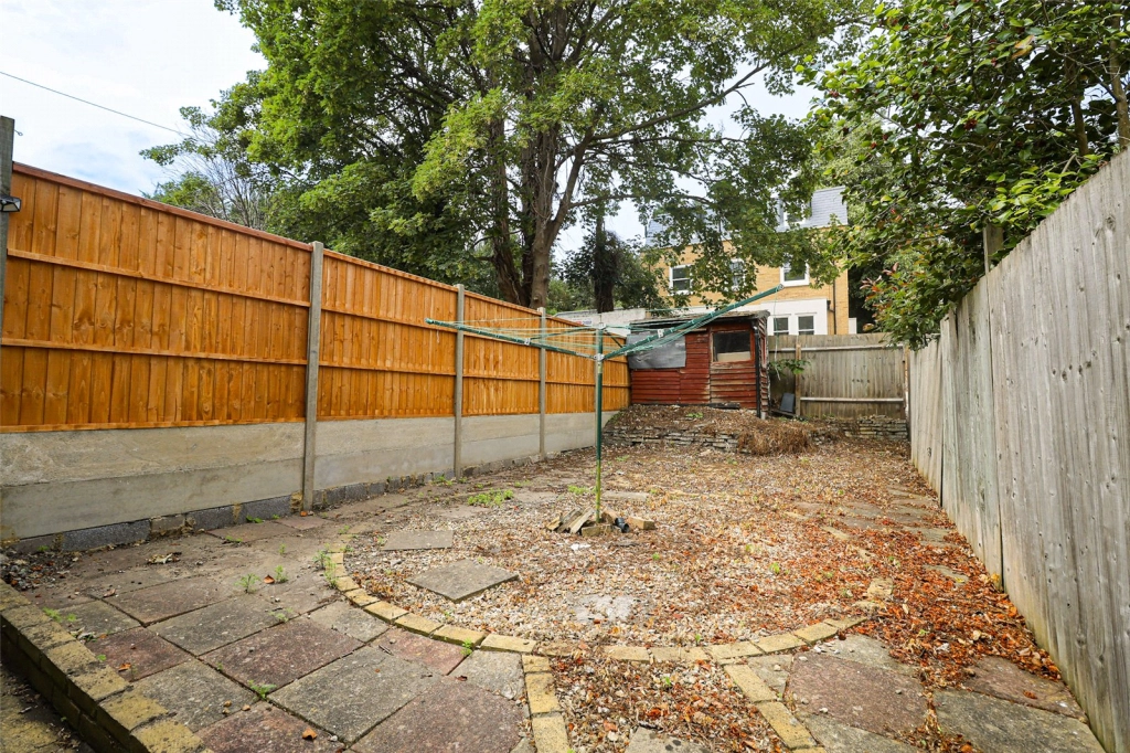 3 bedrooms houses for sale in Purrett Road, Plumstead - SE18 view 8