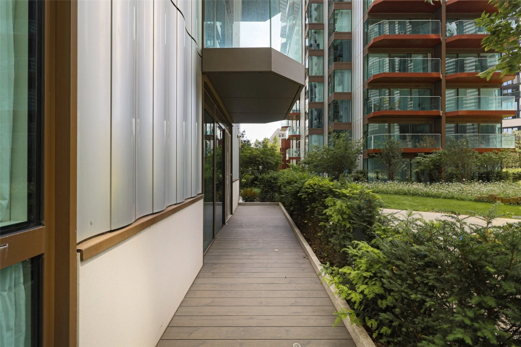 2 bedrooms apartments/flats for sale in Brigadier Walk, Woolwich - SE18 view 10