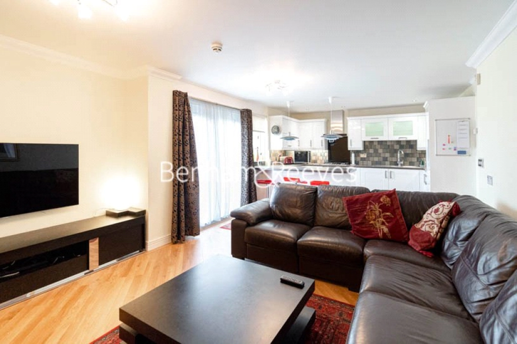 2 bedrooms apartments/flats for sale in Erebus Drive, London - SE28 view 8