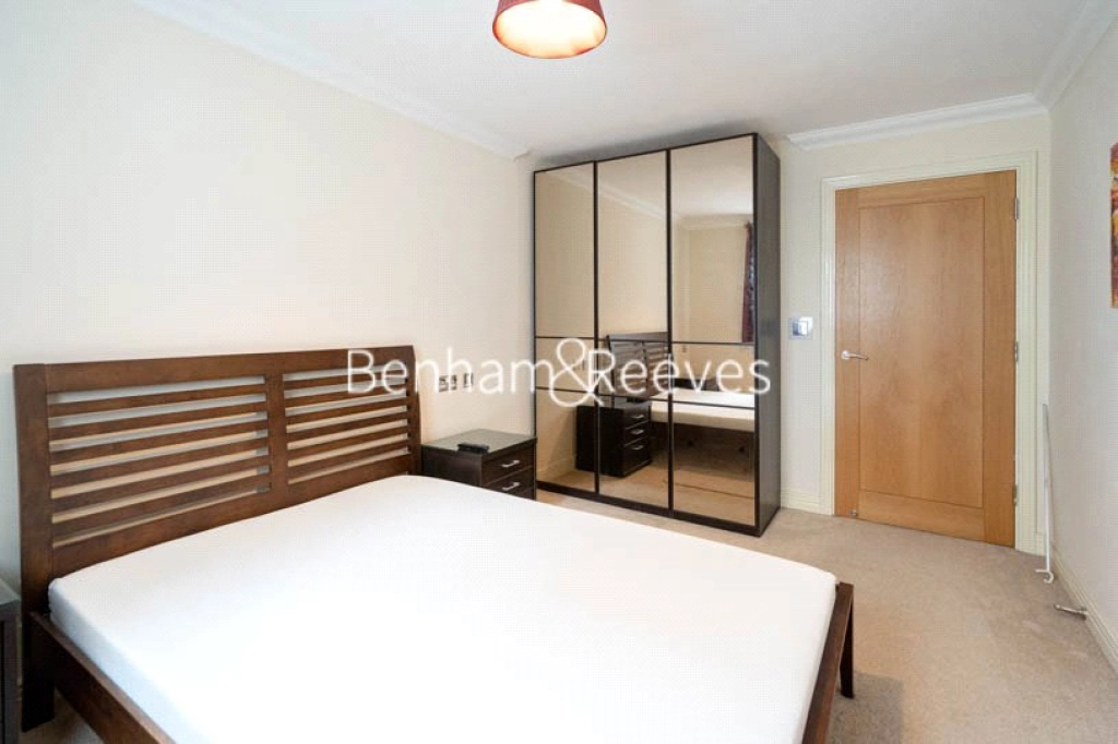 2 bedrooms apartments/flats for sale in Erebus Drive, London - SE28 view 10