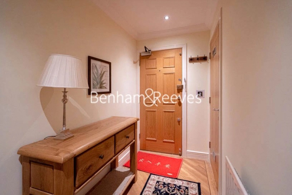 2 bedrooms apartments/flats for sale in Erebus Drive, London - SE28 view 11